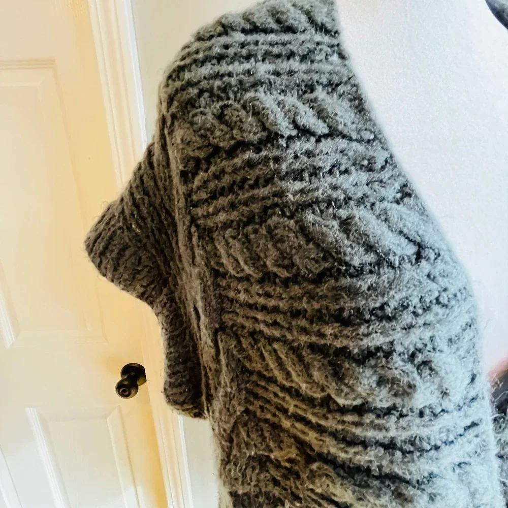Kikit Women's Cable Knit Sweater Vest Cardigan Grey Size M Shawl CottageCore